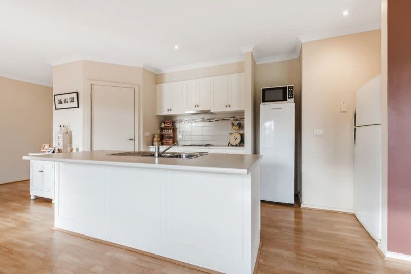 73 Clyde Road, Bannockburn VIC 3331, Bannockburn - Thumbnail 3