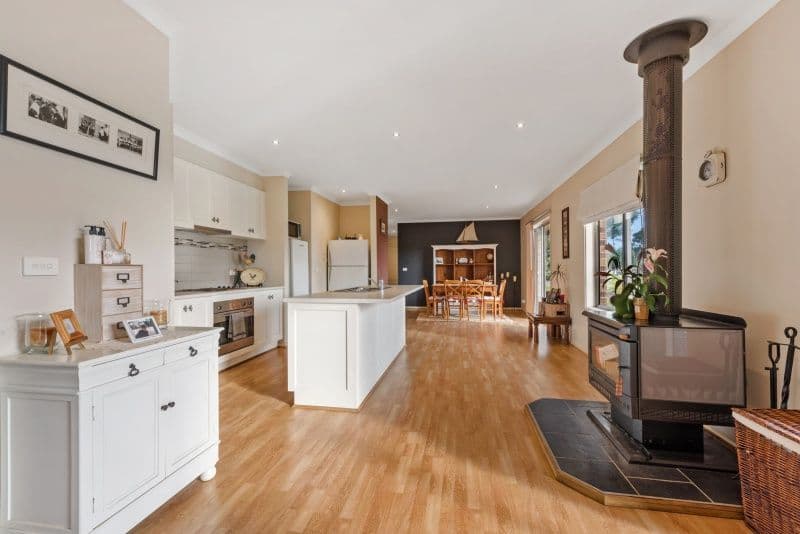 73 Clyde Road, Bannockburn VIC 3331, Bannockburn - Thumbnail 4