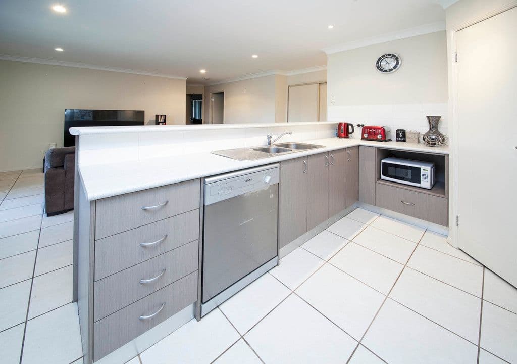 67 Banksia Drive, Raceview QLD 4305, Raceview - Thumbnail 7