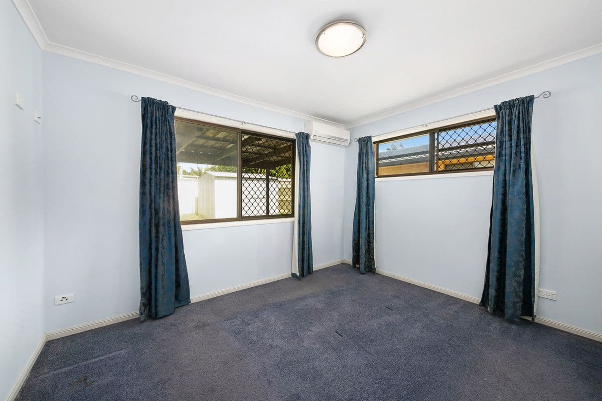 327 Cliveden Avenue, Oxley QLD 4075, Oxley - Thumbnail 5
