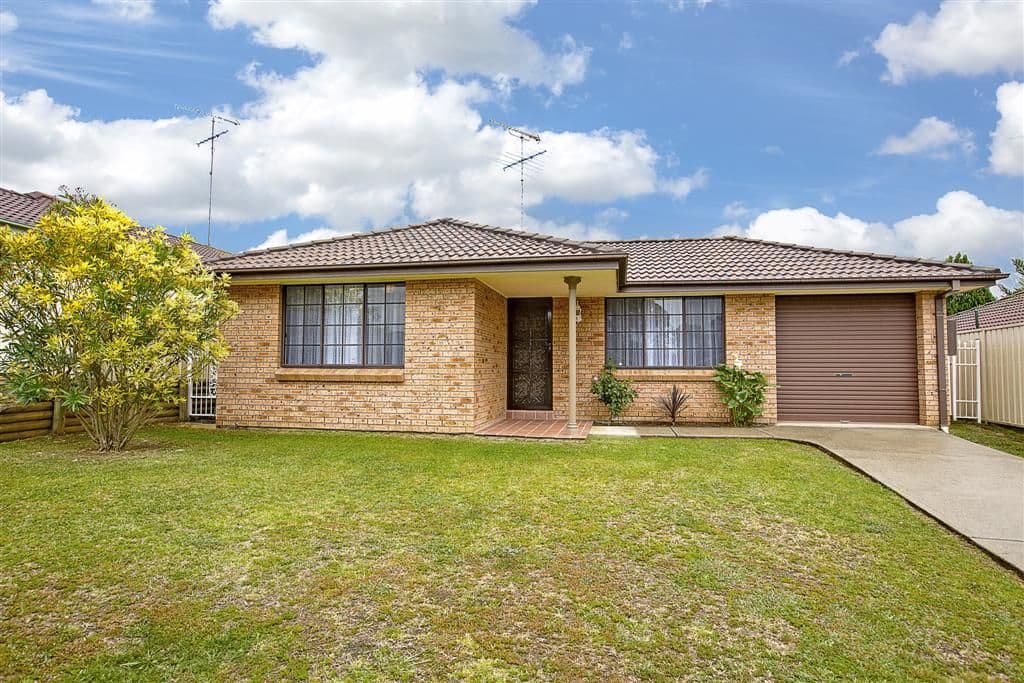 2 Viola Place, GLENMORE PARK NSW 2745, Glenmore Park - Image 1