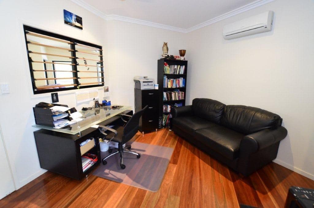 10 McRae Place, FRENCHVILLE QLD 4701, Frenchville - Thumbnail 6