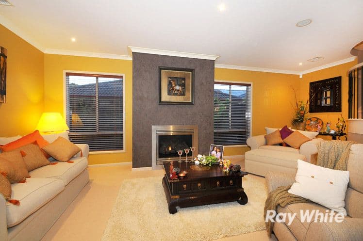 117 Hutchinson Drive, LYNBROOK VIC 3975, Lynbrook - Thumbnail 2