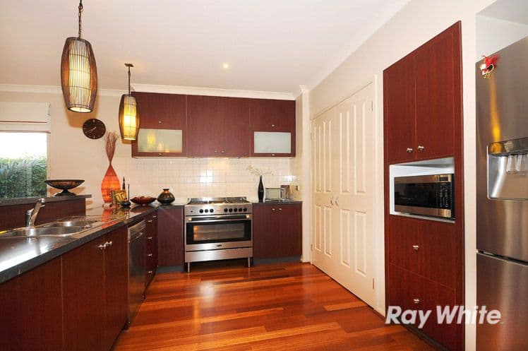 117 Hutchinson Drive, LYNBROOK VIC 3975, Lynbrook - Thumbnail 3
