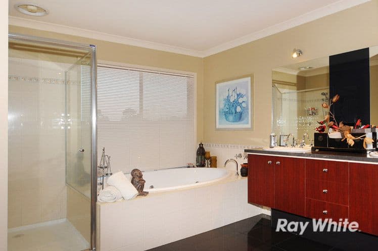 117 Hutchinson Drive, LYNBROOK VIC 3975, Lynbrook - Thumbnail 8
