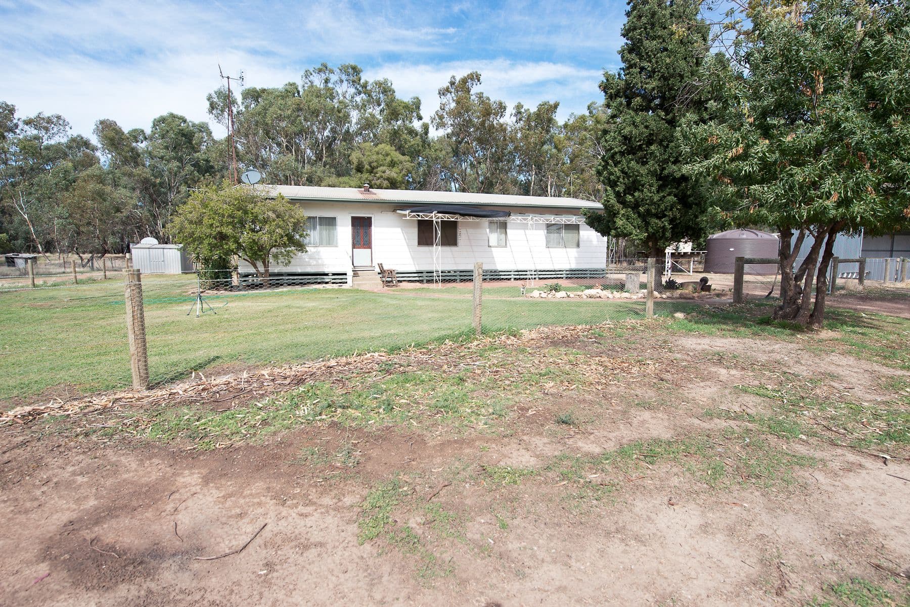 298 Pickering Lane, Speewa - Thumbnail 2