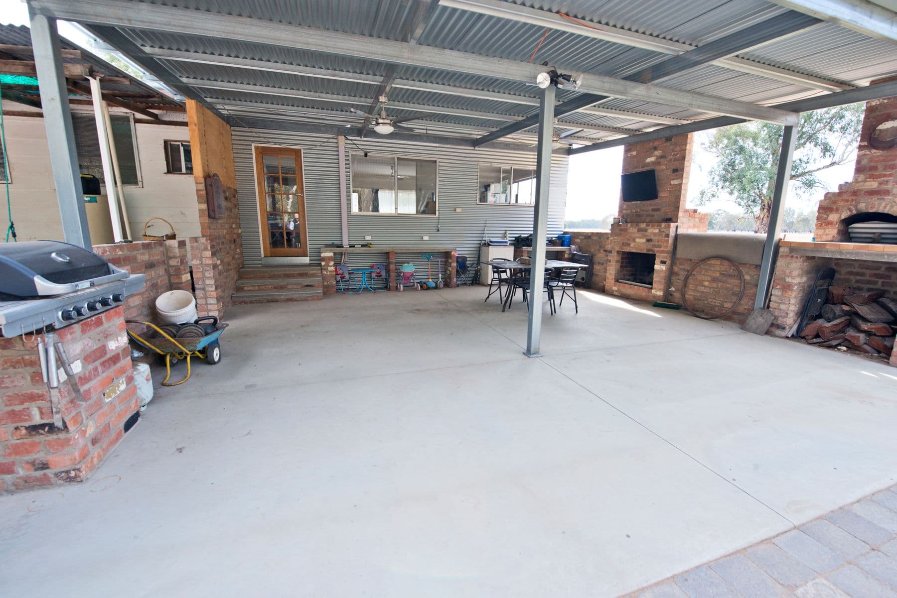 298 Pickering Lane, Speewa - Thumbnail 7