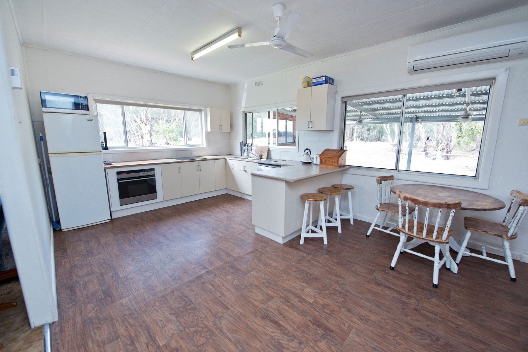 298 Pickering Lane, Speewa - Thumbnail 8