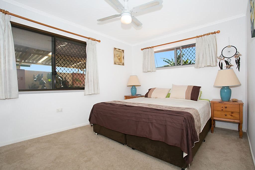 27 Lesley Avenue, Miami QLD 4220, Miami - Thumbnail 3