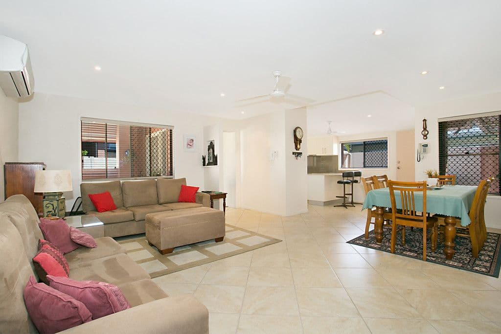 27 Lesley Avenue, Miami QLD 4220, Miami - Thumbnail 7