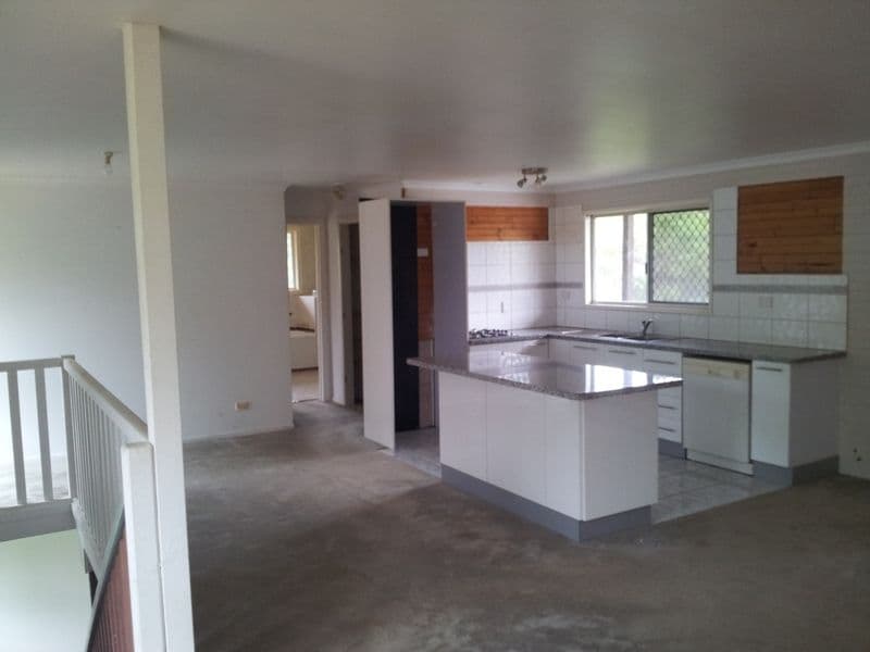 50 Main View Drive, RUSSELL ISLAND QLD 4184, Russell Island - Thumbnail 2