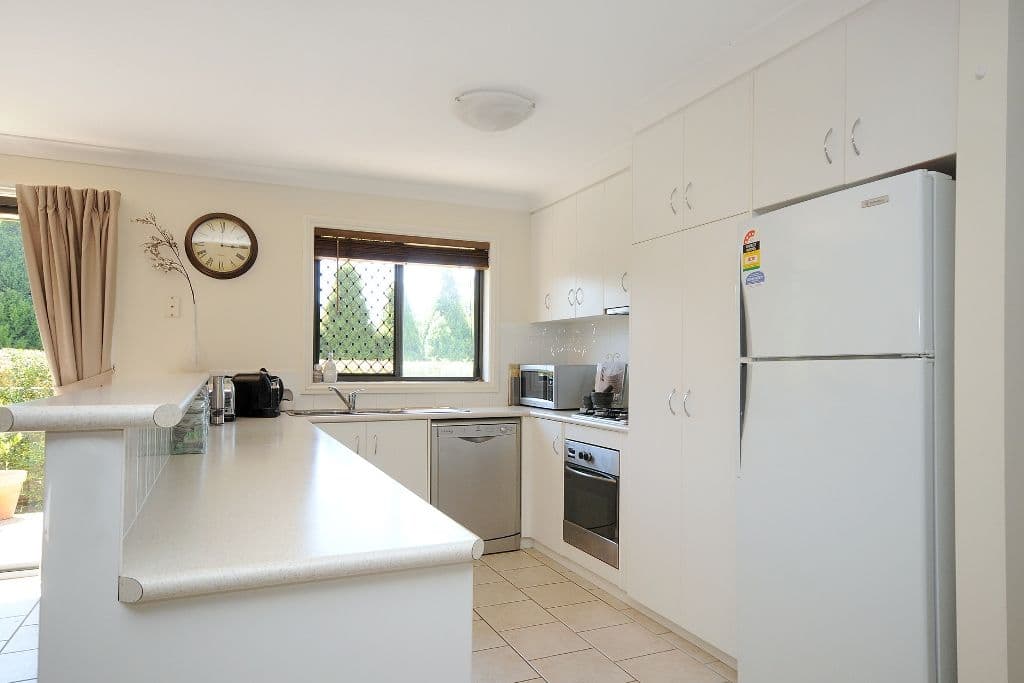 14 Uniplaza Court, KEARNEYS SPRING QLD 4350, Kearneys Spring - Thumbnail 3