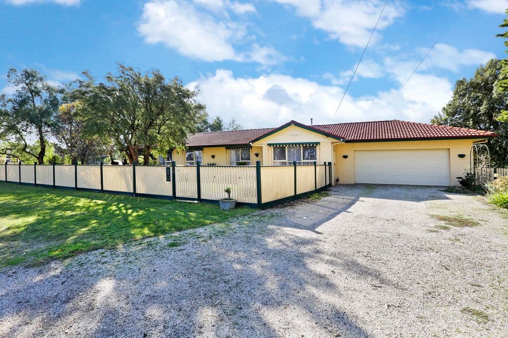24 Kees Road, Lara VIC 3212, Lara - Thumbnail 2