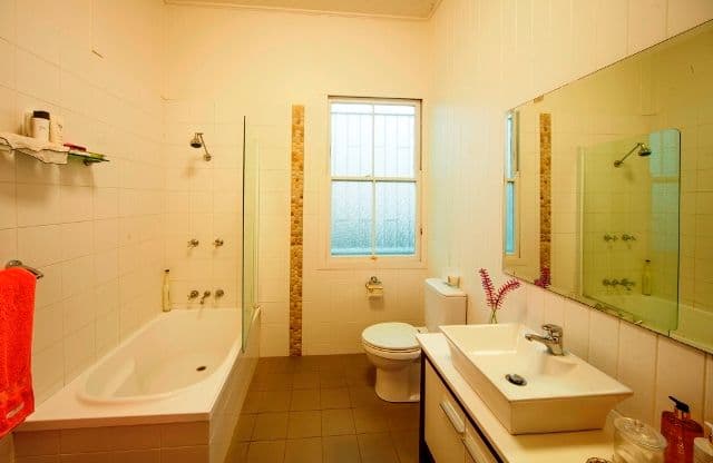 90 Lawson Street, MORNINGSIDE QLD 4170, Morningside - Thumbnail 6