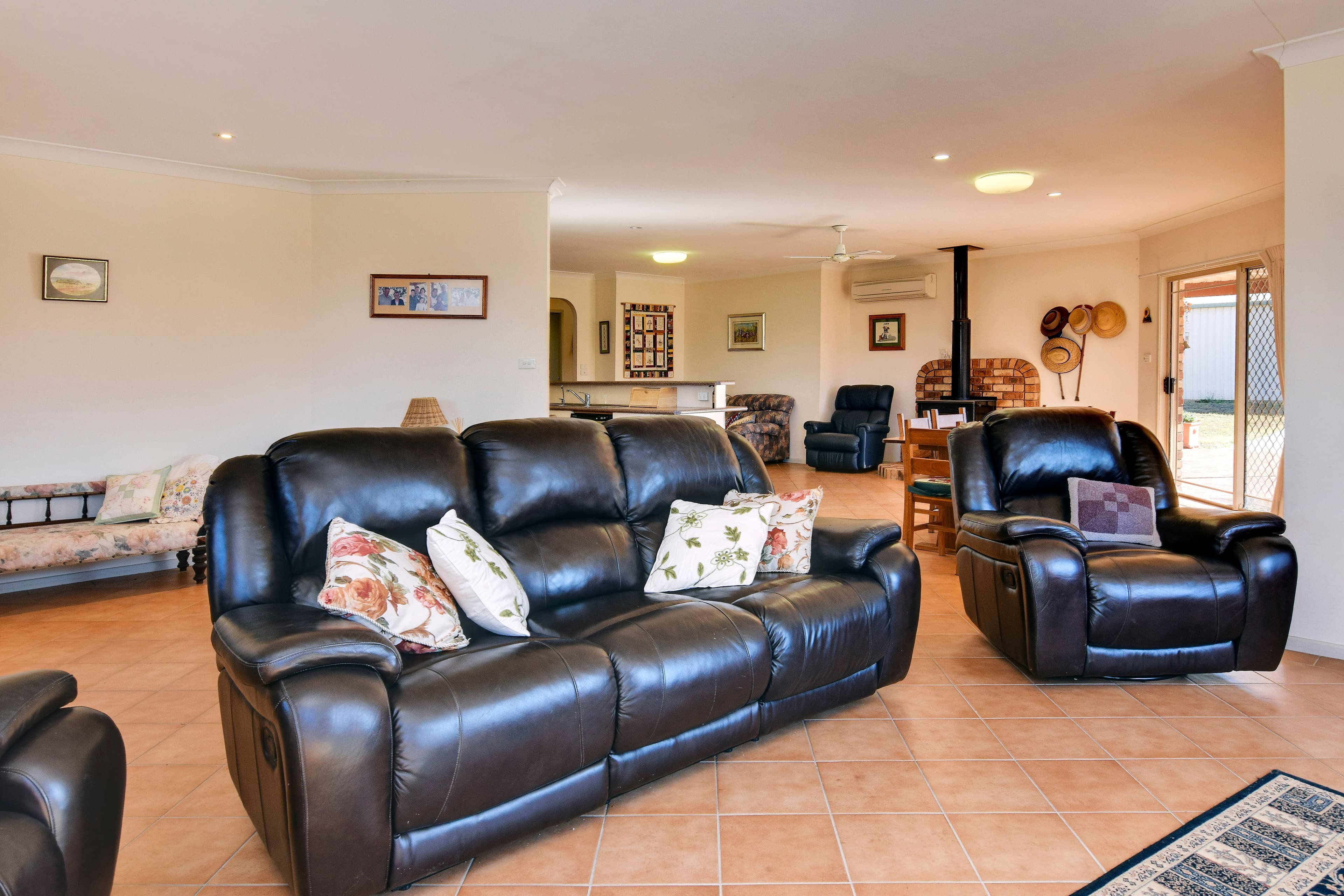 98 Pelham Street, Tenterfield - Thumbnail 4
