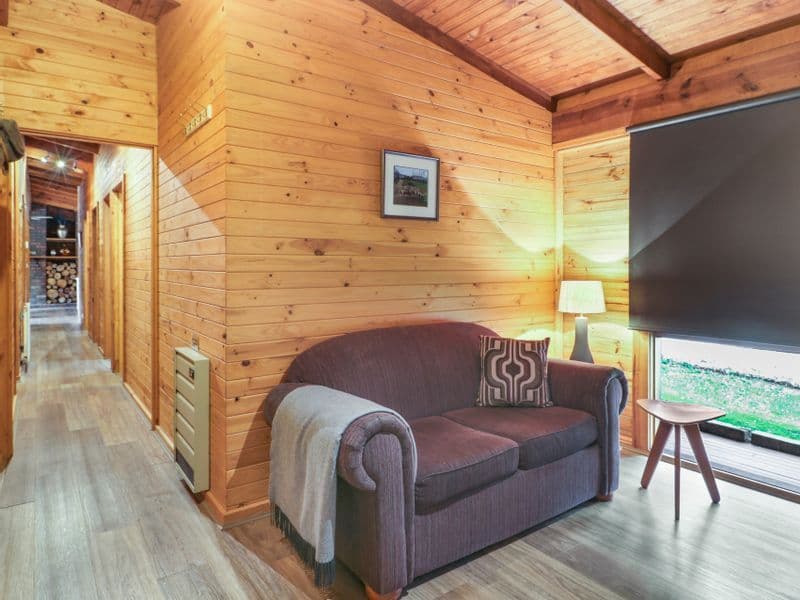7 Finch Street, Sawmill Settlement VIC 3723, Sawmill Settlement - Thumbnail 2