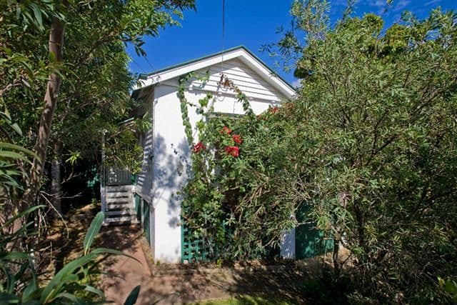 17 Love Street, HOLLAND PARK QLD 4121, Holland Park - Image 1