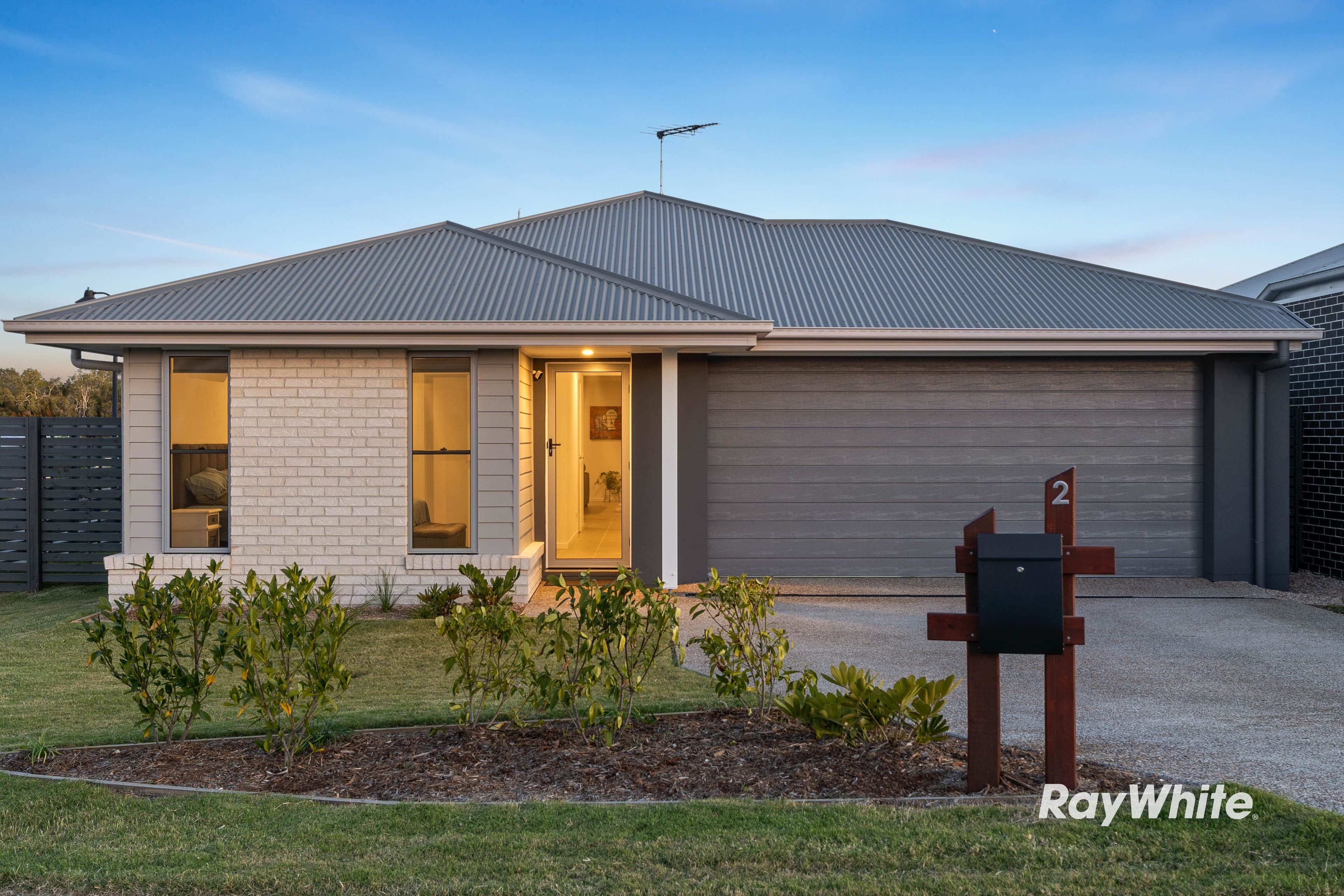 2 Hartnell Drive, Park Ridge QLD 4125, Park Ridge - Image 1