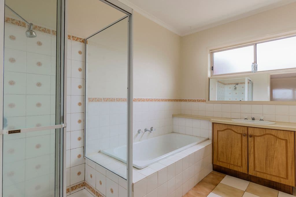 145 Torquay Road, Grovedale VIC 3216, Grovedale - Thumbnail 5