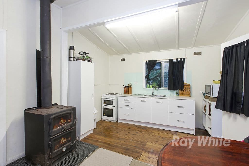 16 Jindalee Street, Toronto - Thumbnail 3