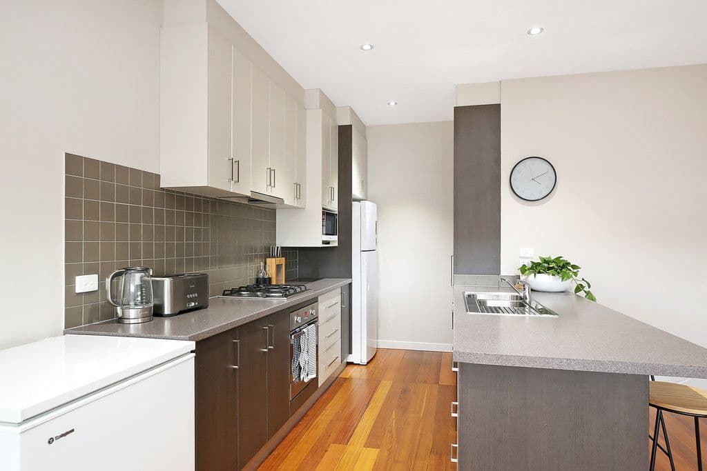 5 Brooke Street, Camperdown VIC 3260, Camperdown - Thumbnail 3