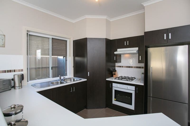 6  Lea Court, BLAIR ATHOL SA 5084, Blair Athol - Thumbnail 2