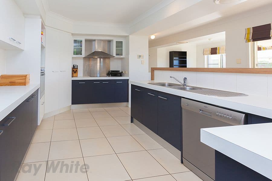 46 Viewpoint Drive, Springfield Lakes QLD 4300, Springfield Lakes - Thumbnail 3