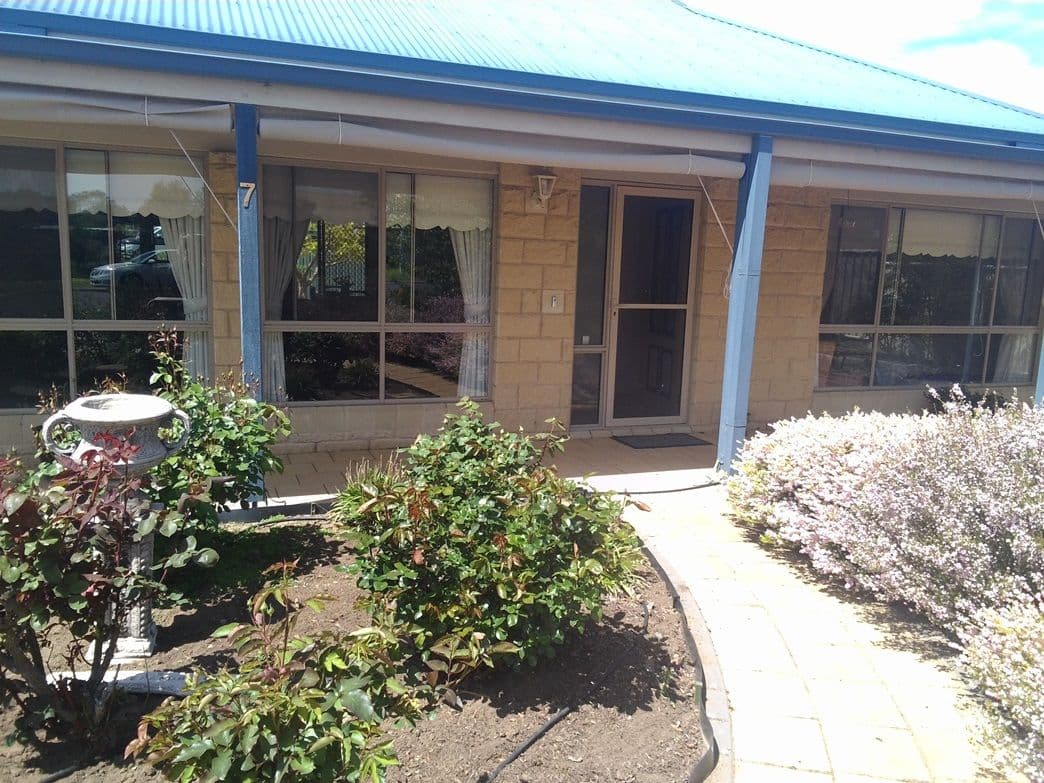 7 Marshall Crescent, HEATHCOTE VIC 3523, Heathcote - Thumbnail 2