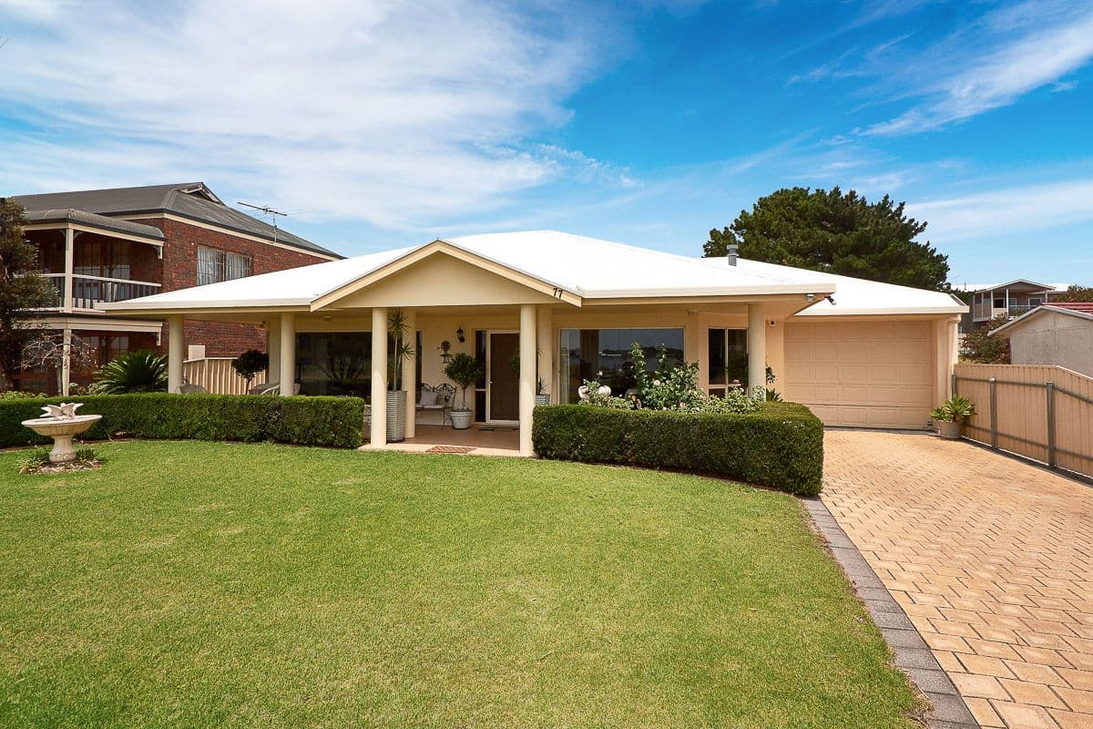 77 Captain Sturt Parade, Hindmarsh Island SA 5214, Hindmarsh Island - Image 1