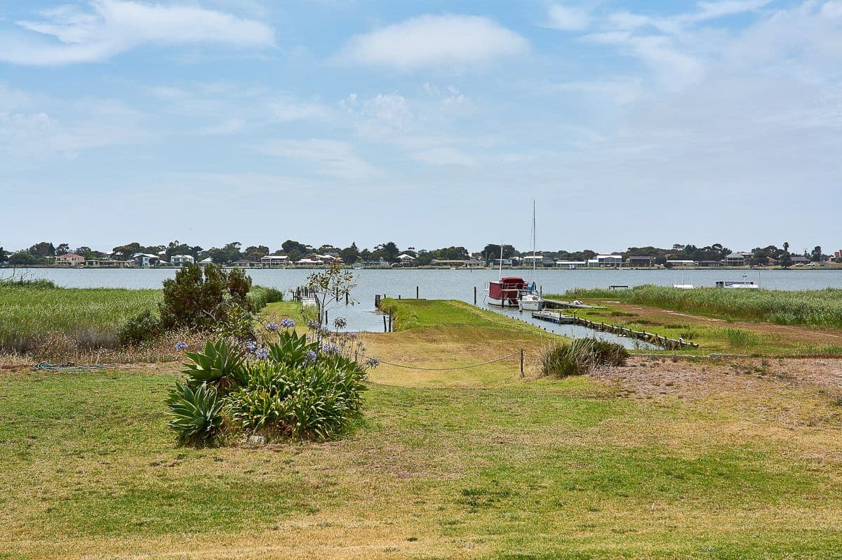 77 Captain Sturt Parade, Hindmarsh Island SA 5214, Hindmarsh Island - Thumbnail 3