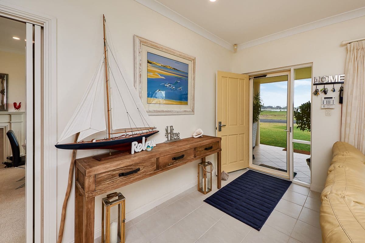 77 Captain Sturt Parade, Hindmarsh Island SA 5214, Hindmarsh Island - Thumbnail 4