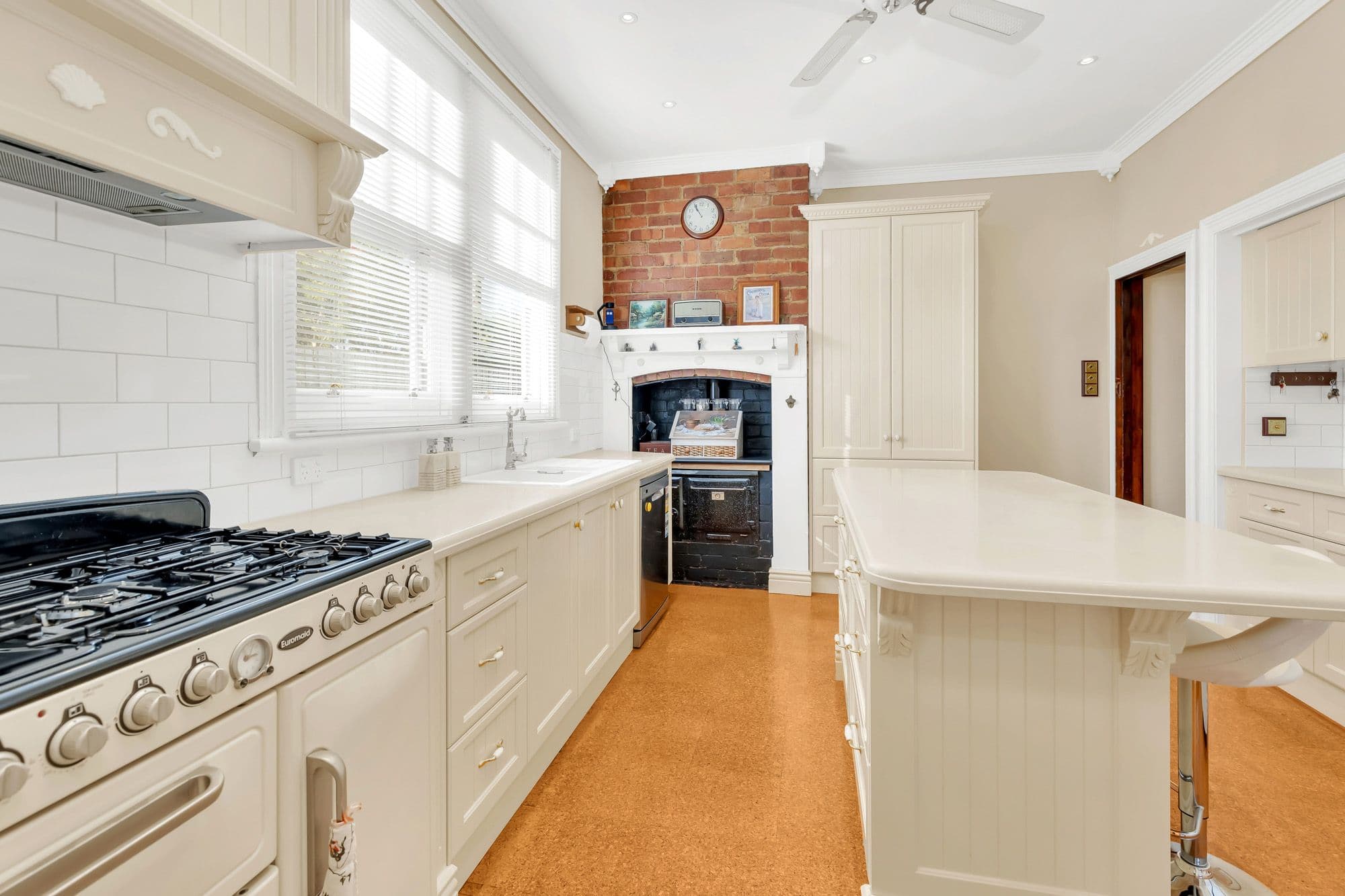 4 Beamish Street, Werribee VIC 3030, Werribee - Thumbnail 5