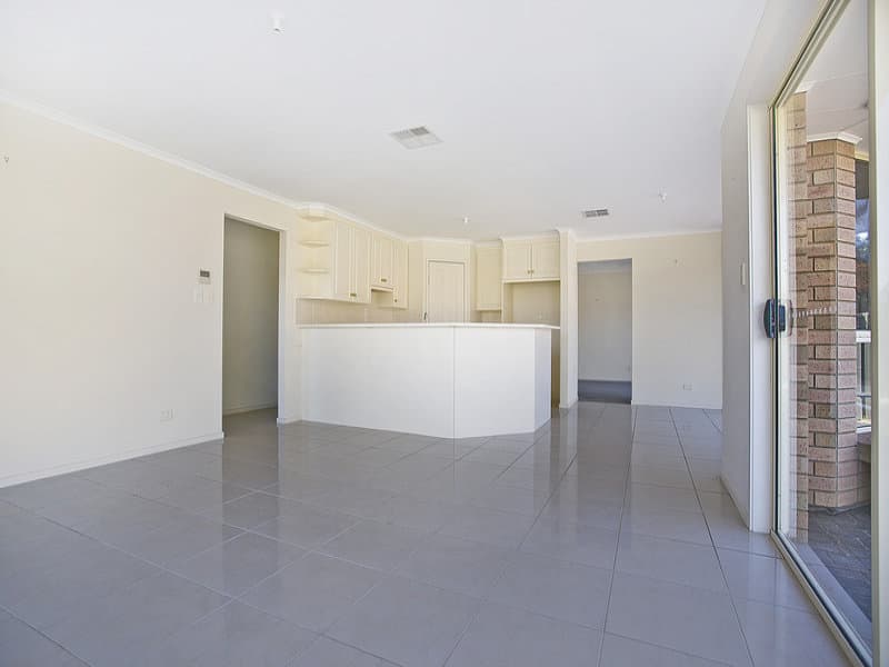 135 Davoren Road, Andrews Farm - Thumbnail 3