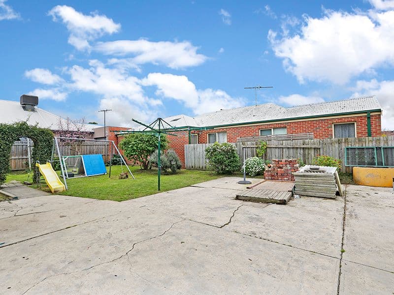 241 Shannon Avenue, Manifold Heights VIC 3218, Manifold Heights - Thumbnail 7