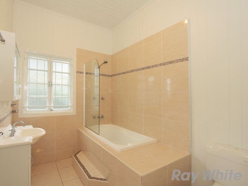 17 Graham Street, WINDSOR QLD 4030, Windsor - Thumbnail 8