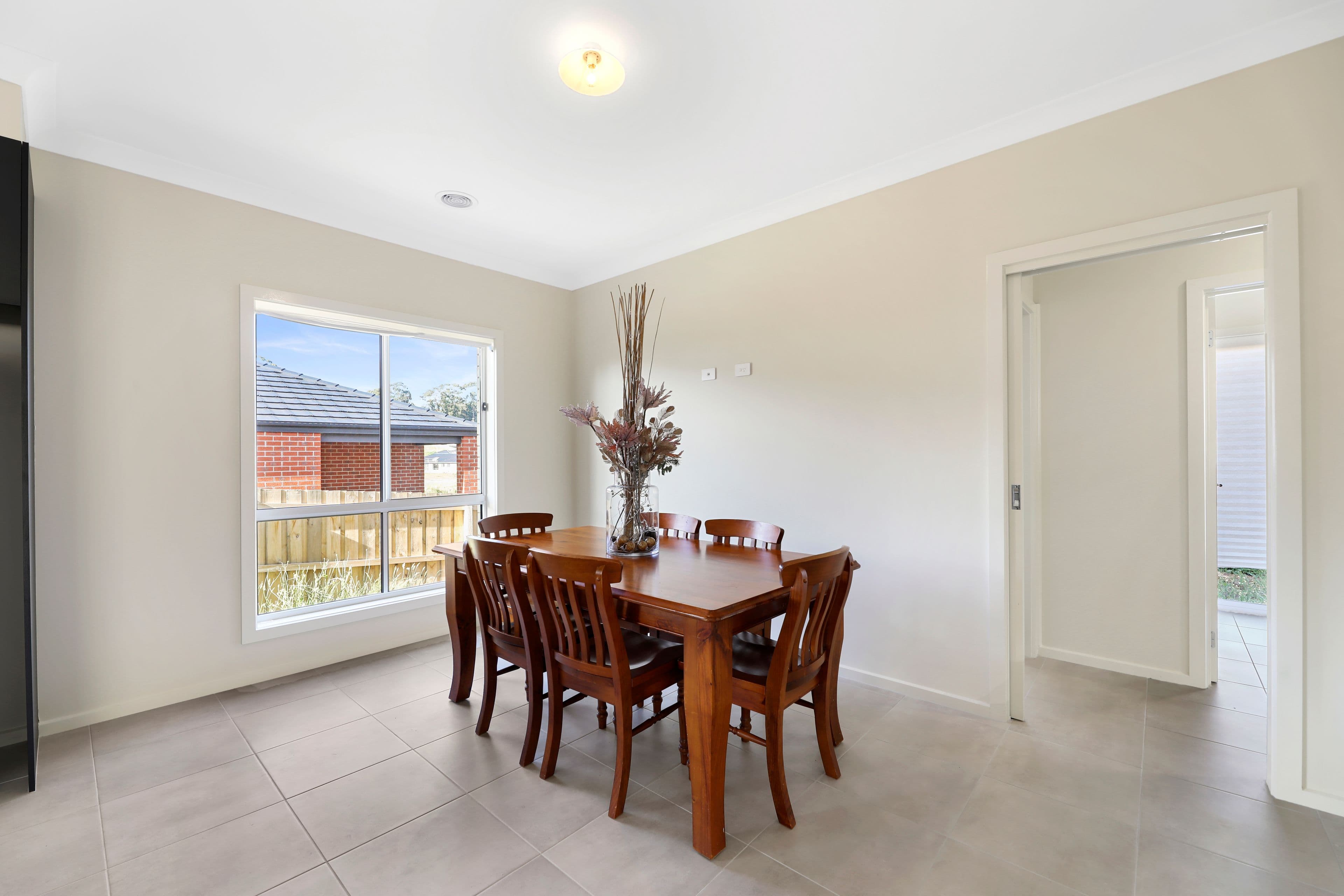 5 Appleporch Way, Drouin VIC 3818, Drouin - Thumbnail 2