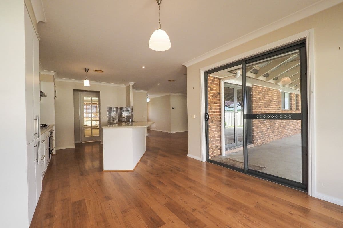 1 Willott Close, Eglinton - Thumbnail 8