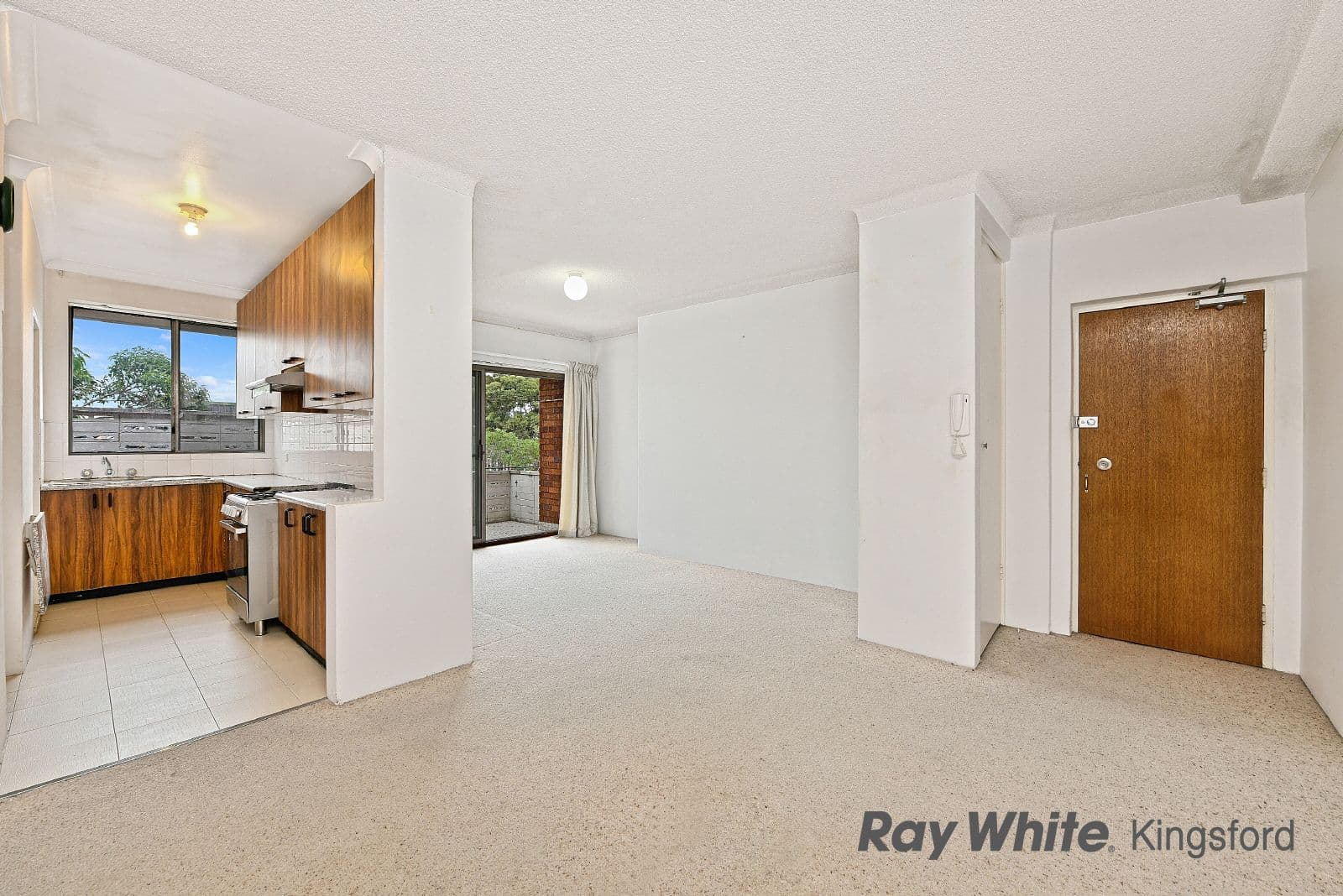 16 Evans Avenue, Eastlakes NSW 2018, Eastlakes - Thumbnail 2