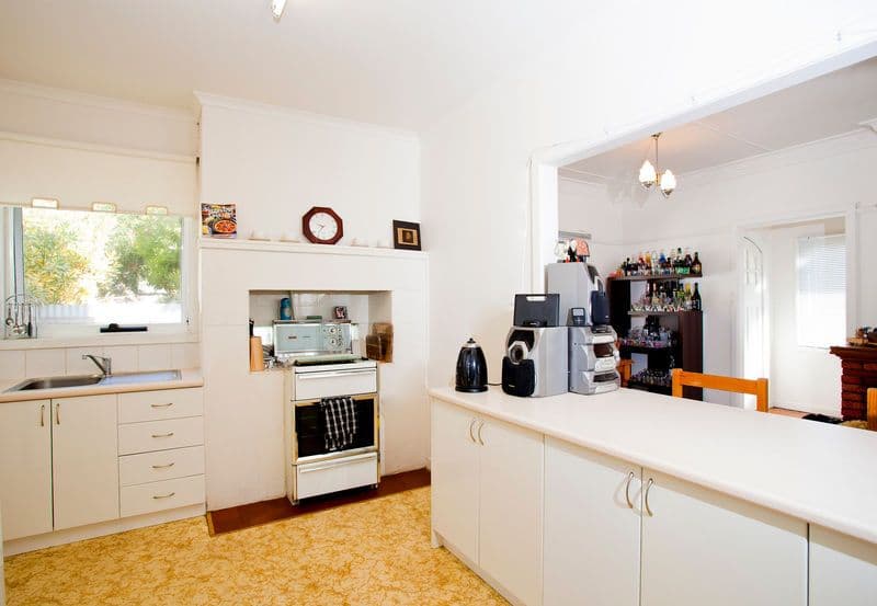 6 Monash Avenue, WARRNAMBOOL VIC 3280, Warrnambool - Thumbnail 3