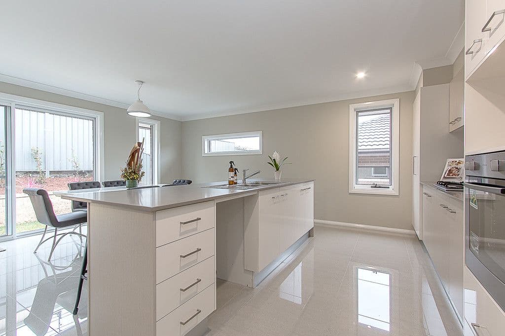 8 Abrahams Lane, Charlestown NSW 2290, Charlestown - Thumbnail 4
