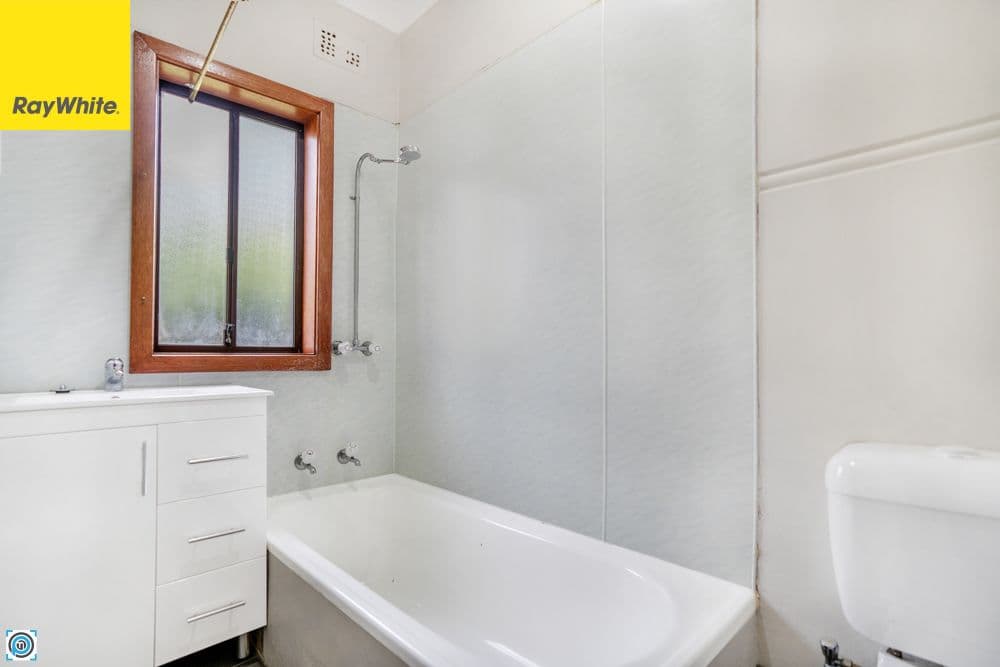 2 Sixth Avenue, Port Kembla NSW 2505, Port Kembla - Thumbnail 4