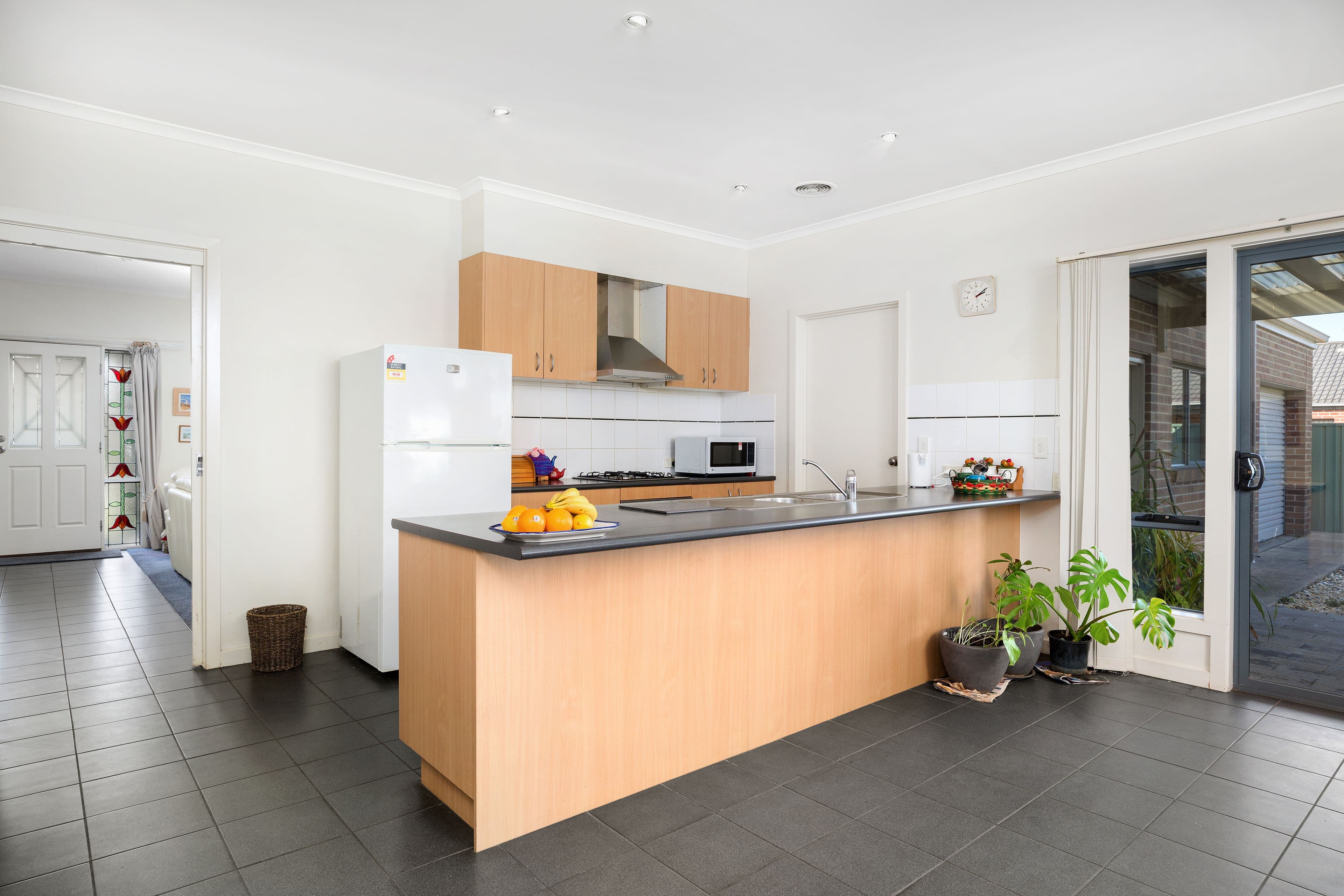 33 St Chester Avenue, Lake Gardens VIC 3355, Lake Gardens - Thumbnail 4