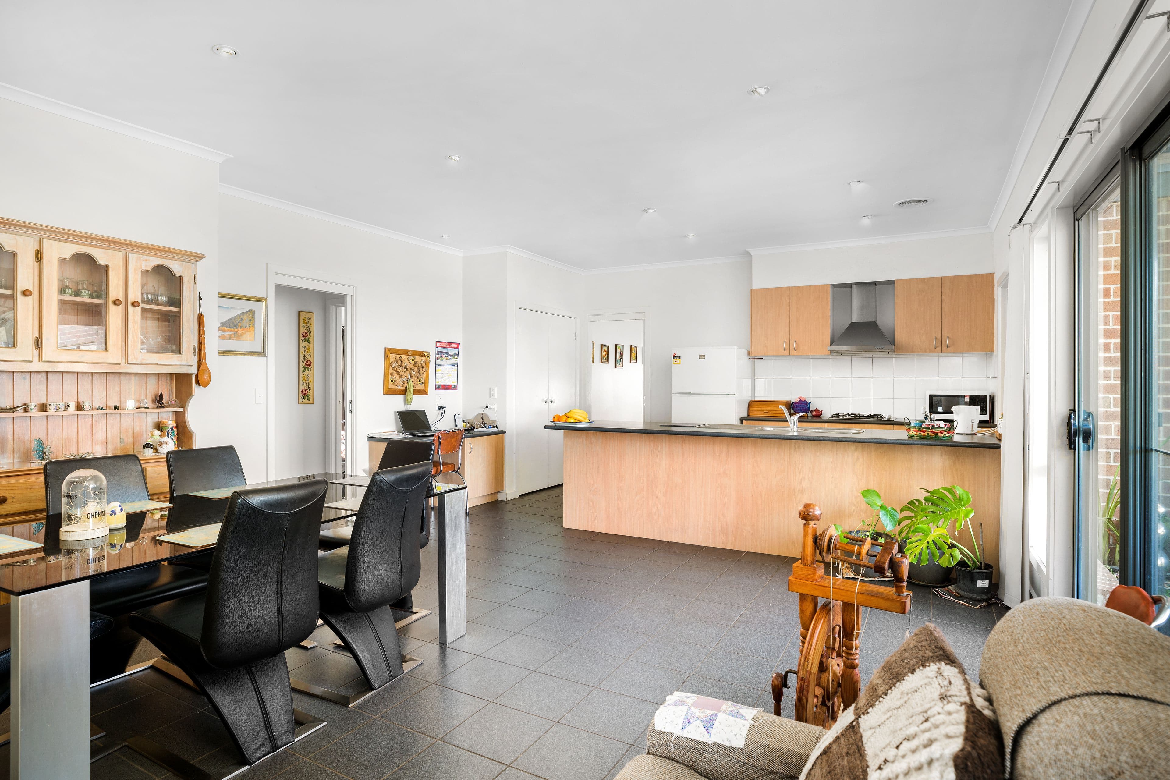 33 St Chester Avenue, Lake Gardens VIC 3355, Lake Gardens - Thumbnail 5
