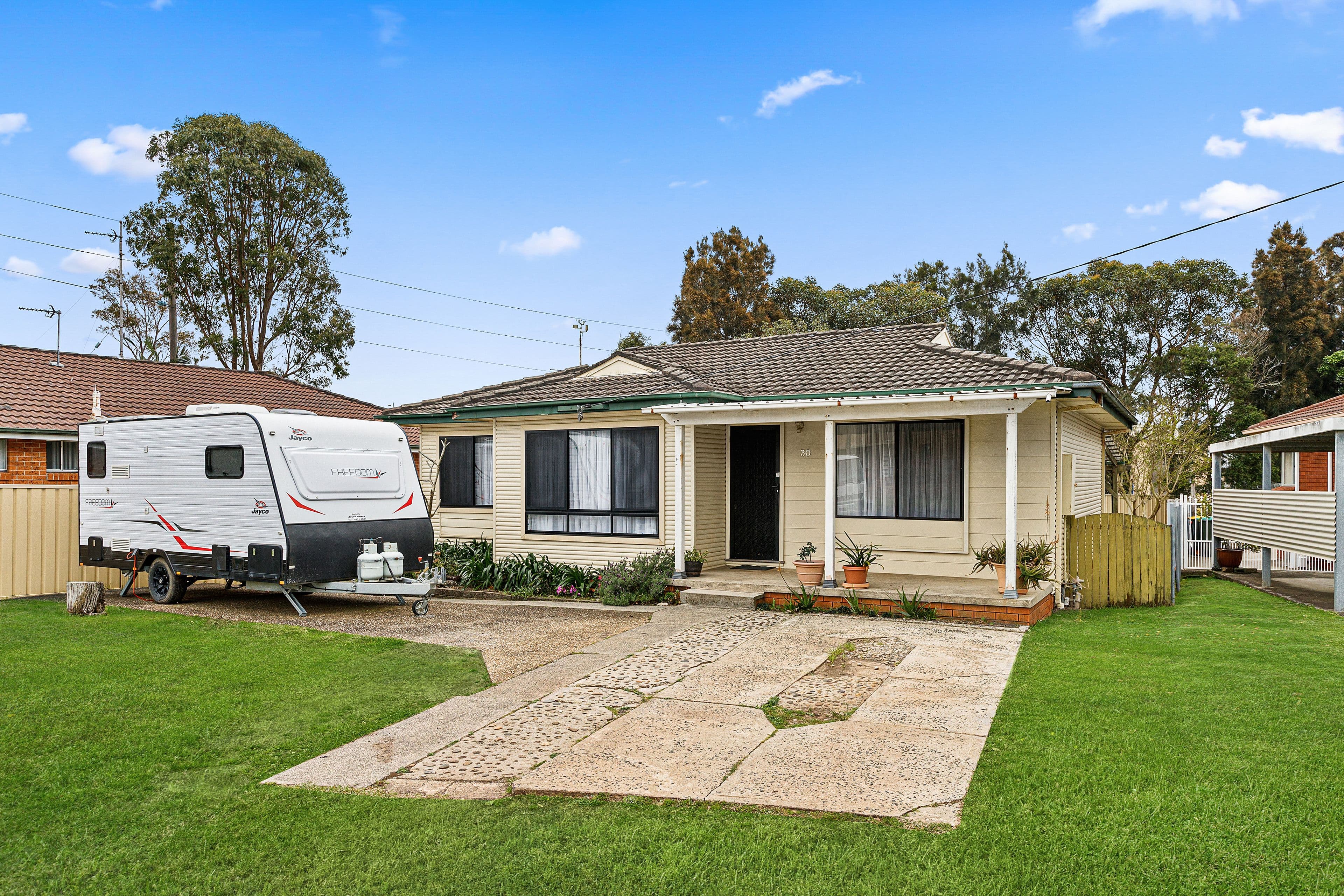 30 Roberts Avenue, Barrack Heights NSW 2528, Barrack Heights - Image 1