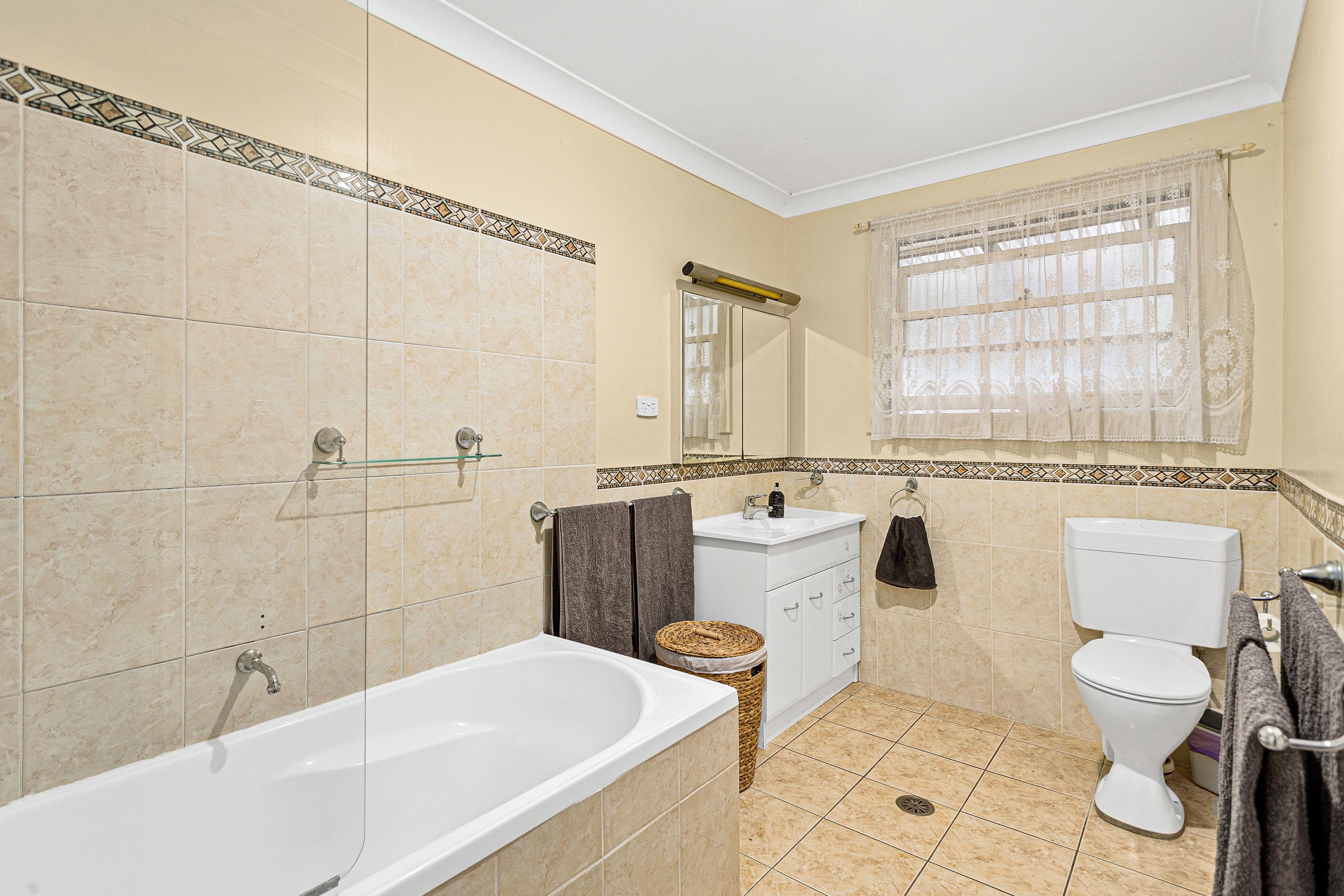30 Roberts Avenue, Barrack Heights NSW 2528, Barrack Heights - Thumbnail 5
