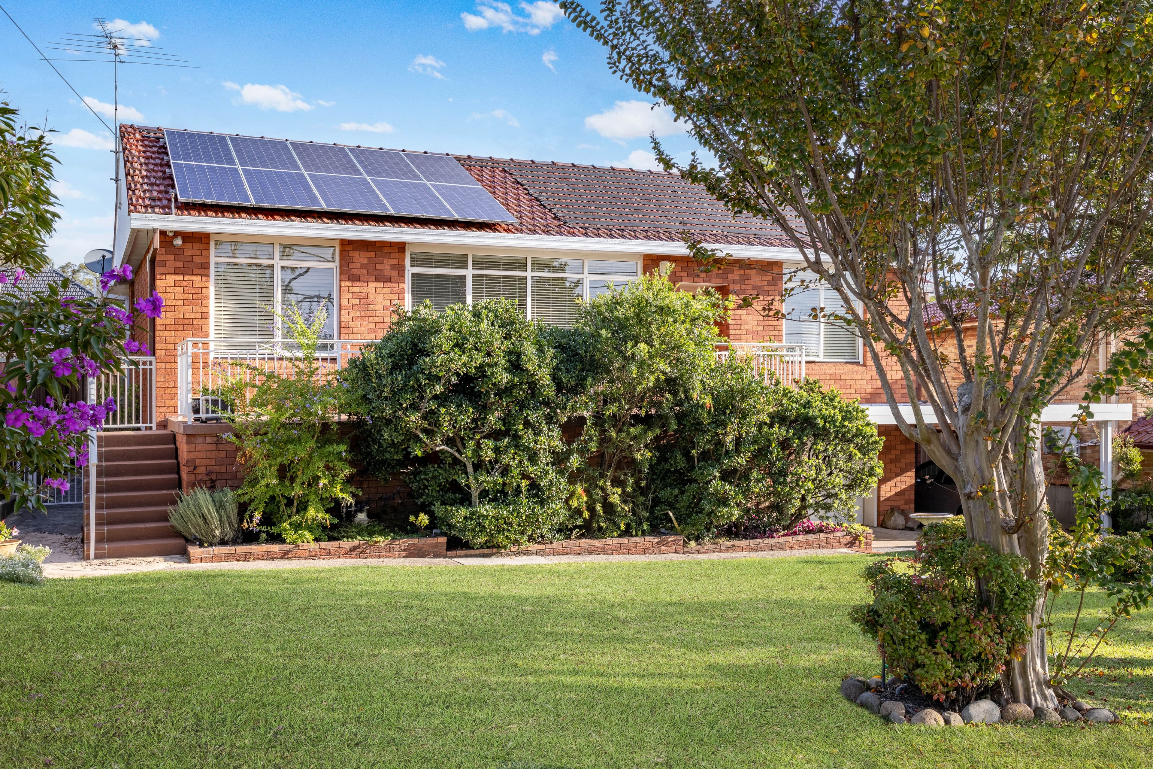 10 Uralba Avenue, Caringbah South NSW 2229, Caringbah South - Image 1