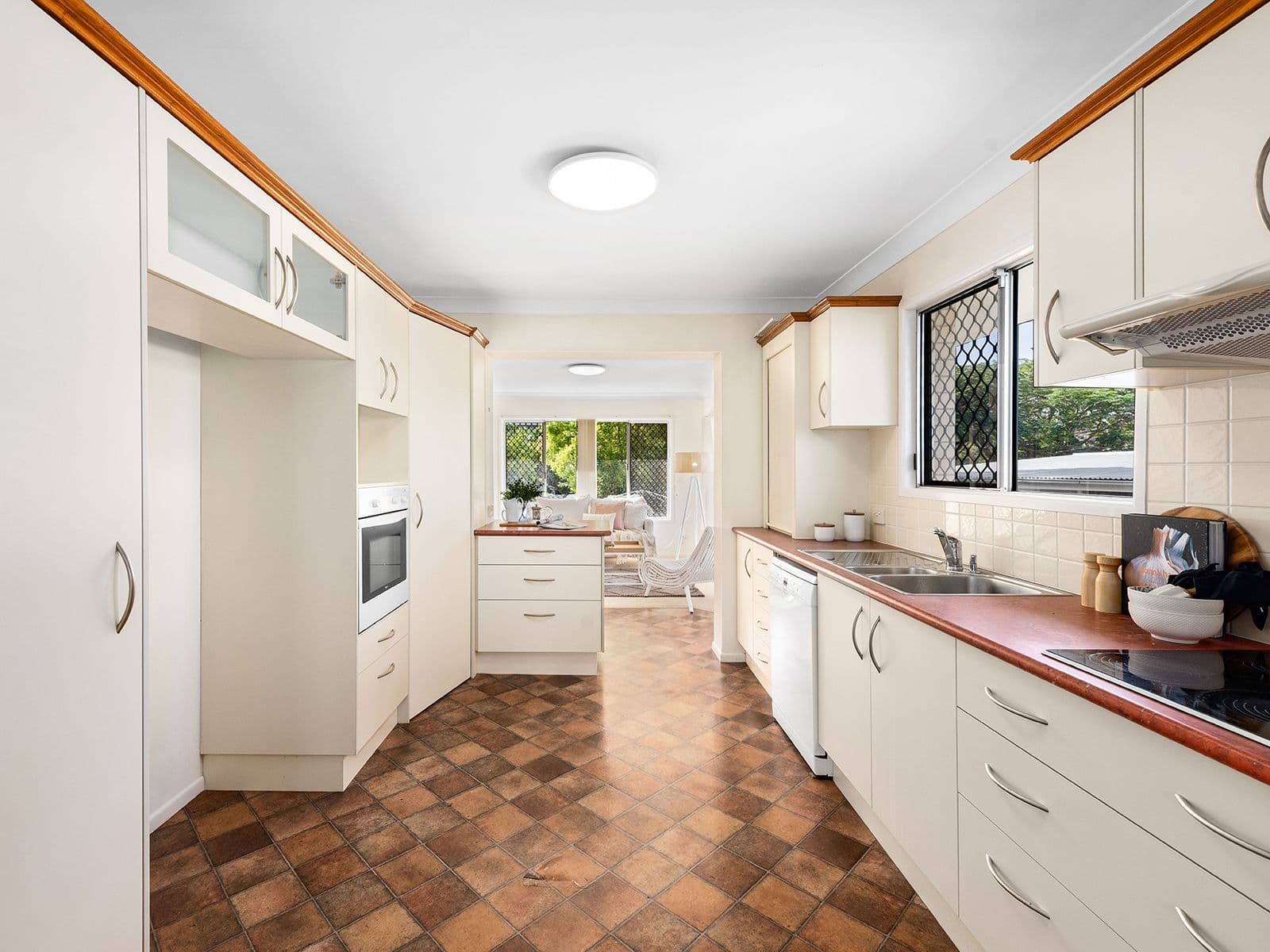 4 Stephenson Street, Oxley QLD 4075, Oxley - Thumbnail 7