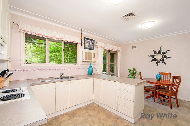 10 Hillside Crescent, Epping - Thumbnail 3