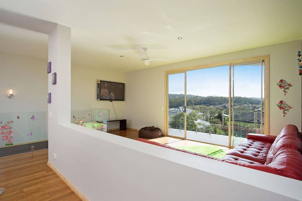 4 Chloe Court, BURLEIGH HEADS QLD 4220, Burleigh Heads - Thumbnail 6