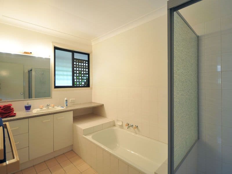 23  Japonica Drive, PALM BEACH QLD 4221, Palm Beach - Thumbnail 5